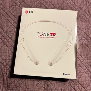 Barley used LG Tome Bluetooth headphones 🎧